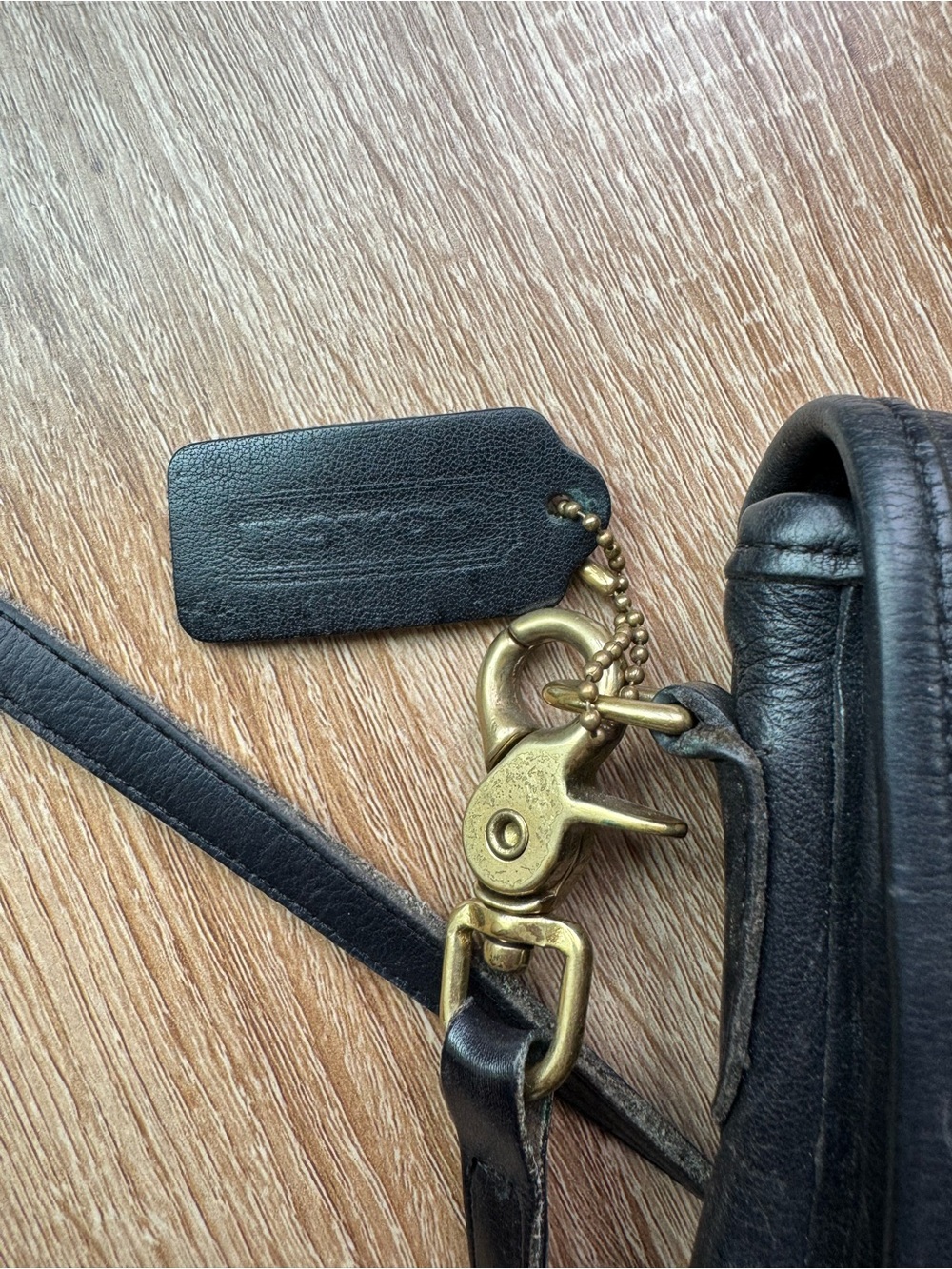 Vintage 90s Coach Station Black Leather Crossbody - Picture 2 of 4